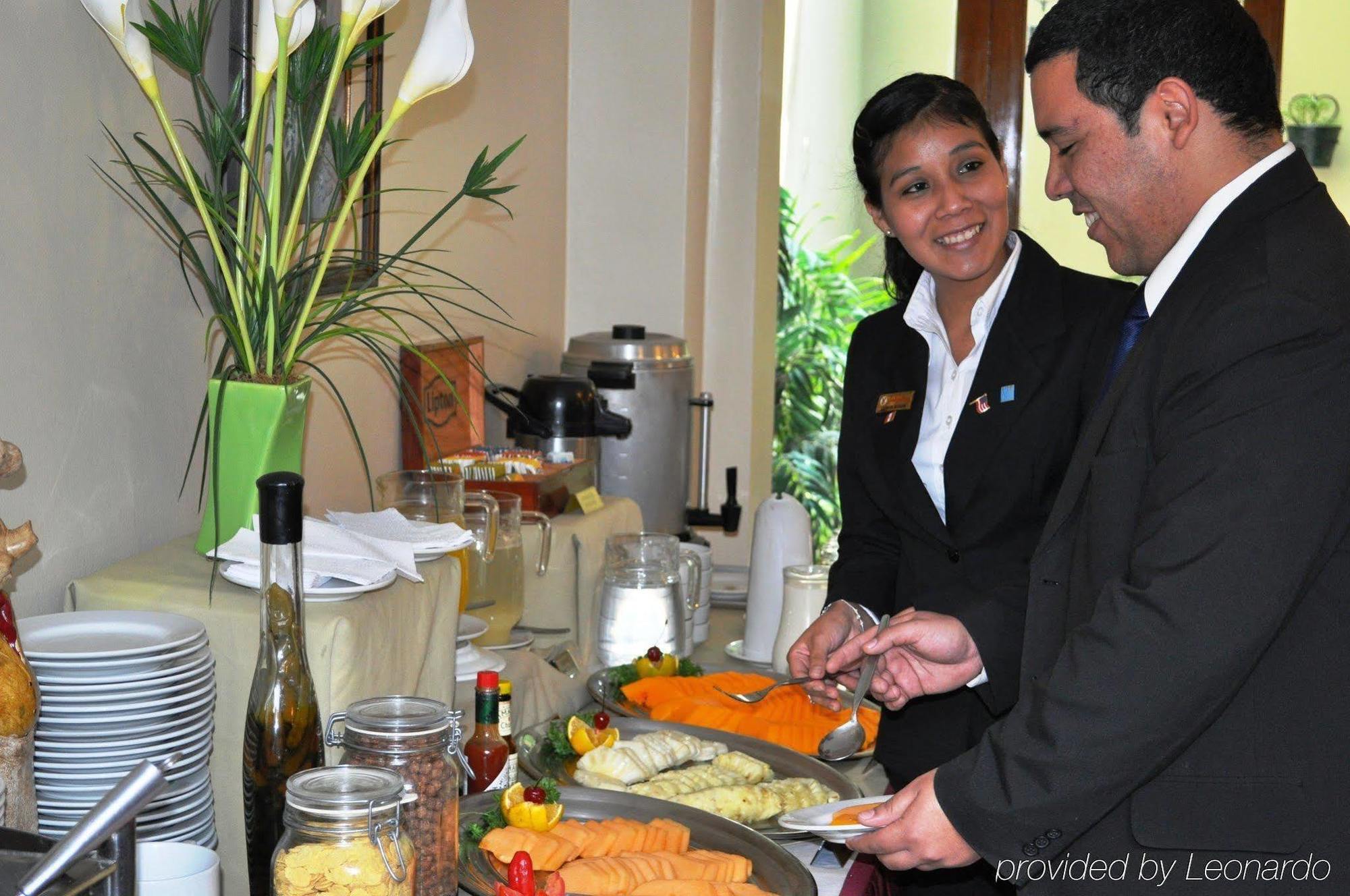 Embajadores Hotel 리마 레스토랑 사진